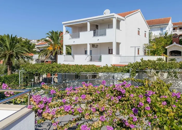 公寓 Lucija-1 By Interhome