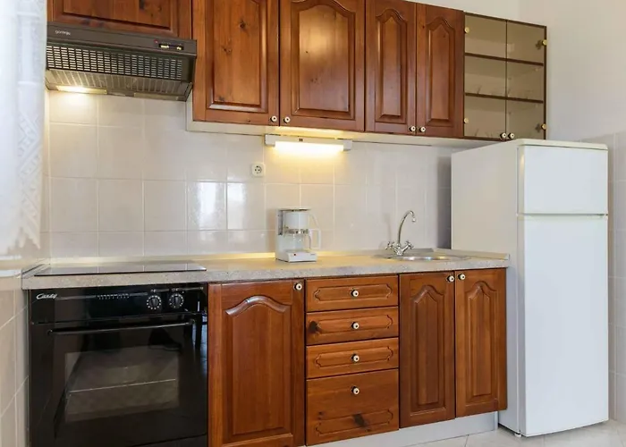 公寓 Lucija-1 By Interhome *