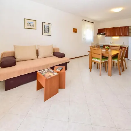 Lucija-1 By Interhome * טרוגיר